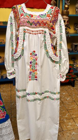 Frida Kahlo, huipiles og traditionelle dragter fra Oaxaca